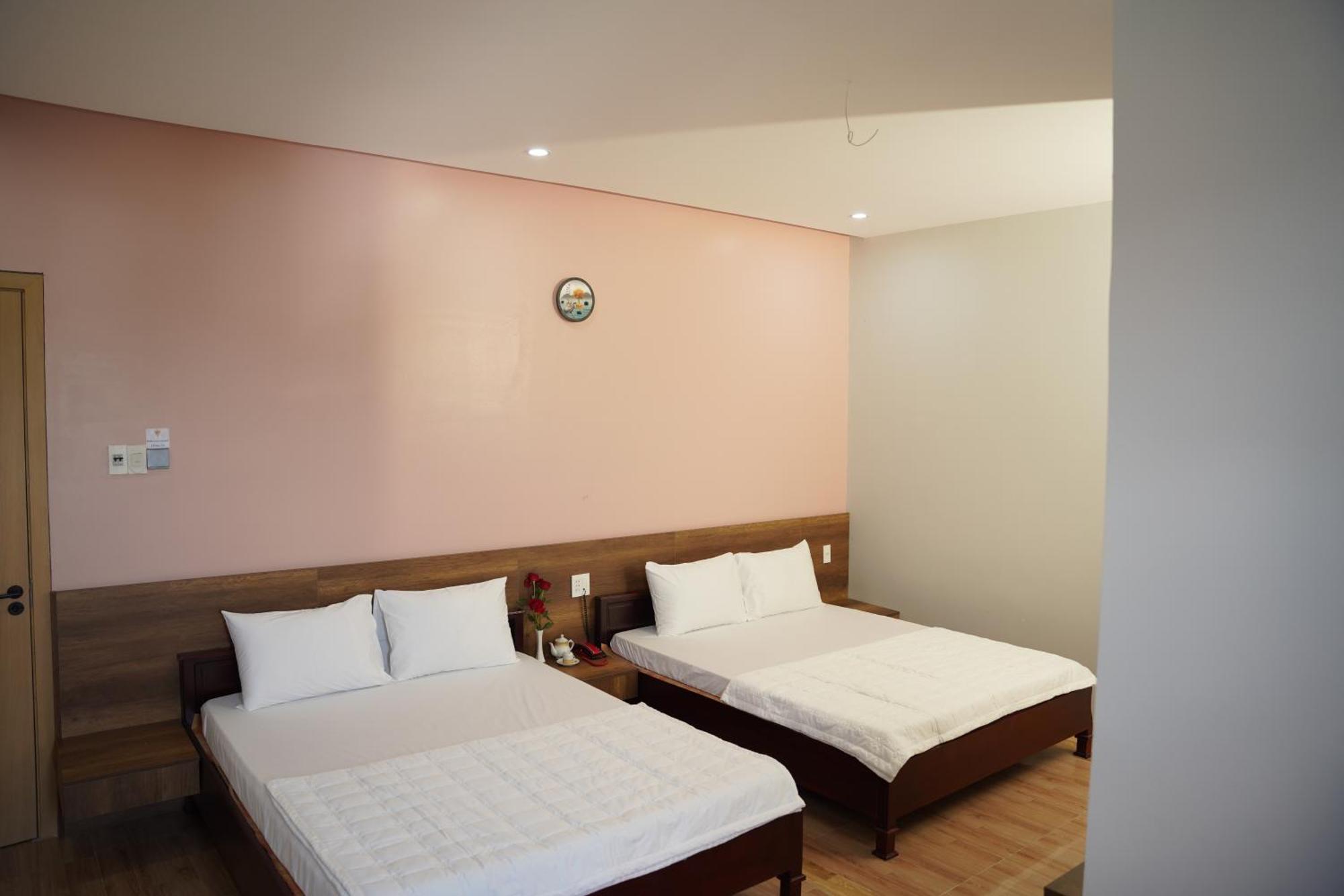 Khach San De Vuong Hotel Cao Lanh Exterior photo